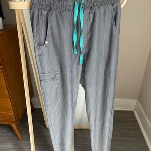 Figs scrubs